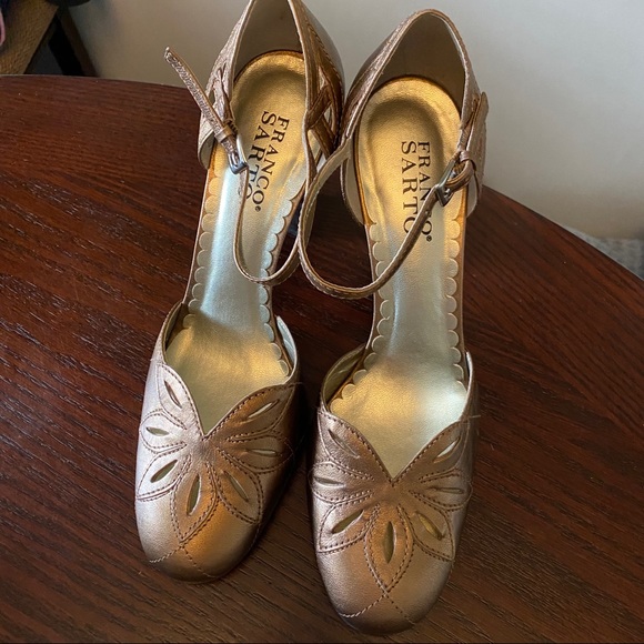 Franco Sarto Bronze Mary Jane Heels size 8 - Picture 5 of 12
